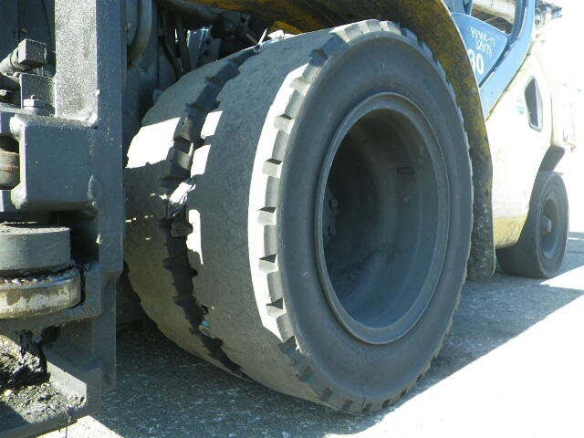 Xe nâng dầu Komatsu 3 tấn FD30C-17 #329178