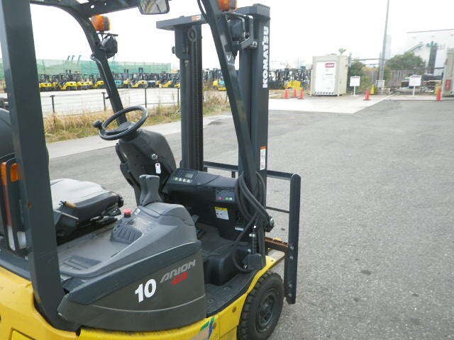 Xe nâng điện Komatsu 1 tấn # 831689