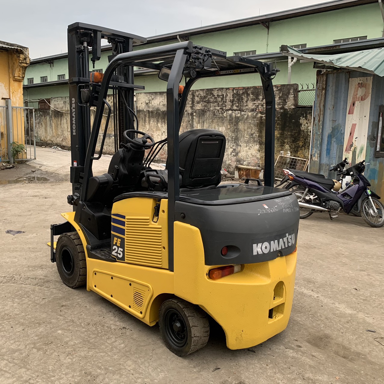 Xe nâng điện Komatsu 2,5 tấn FE25H-1 #305912