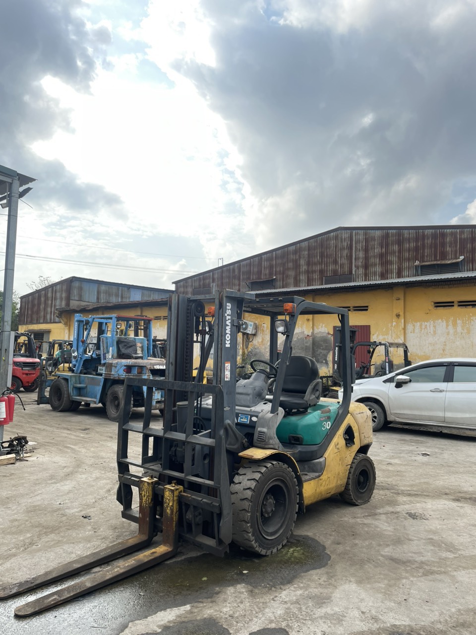 Xe nâng dầu Komatsu 3 tấn FD30C-16 #706871