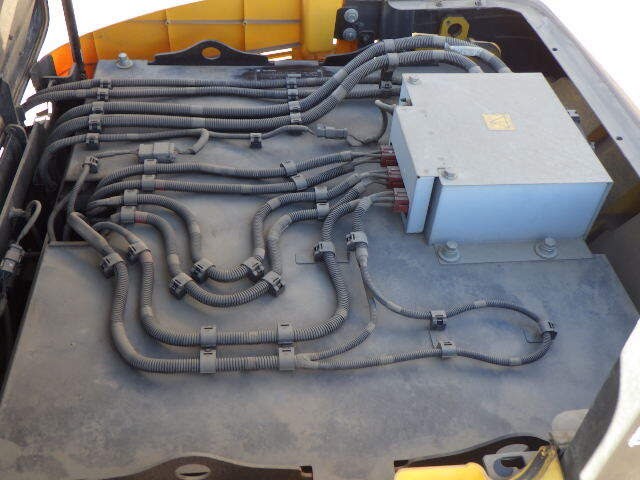 Xe nâng điện Komatsu 2,5 tấn FE25-1 #303913