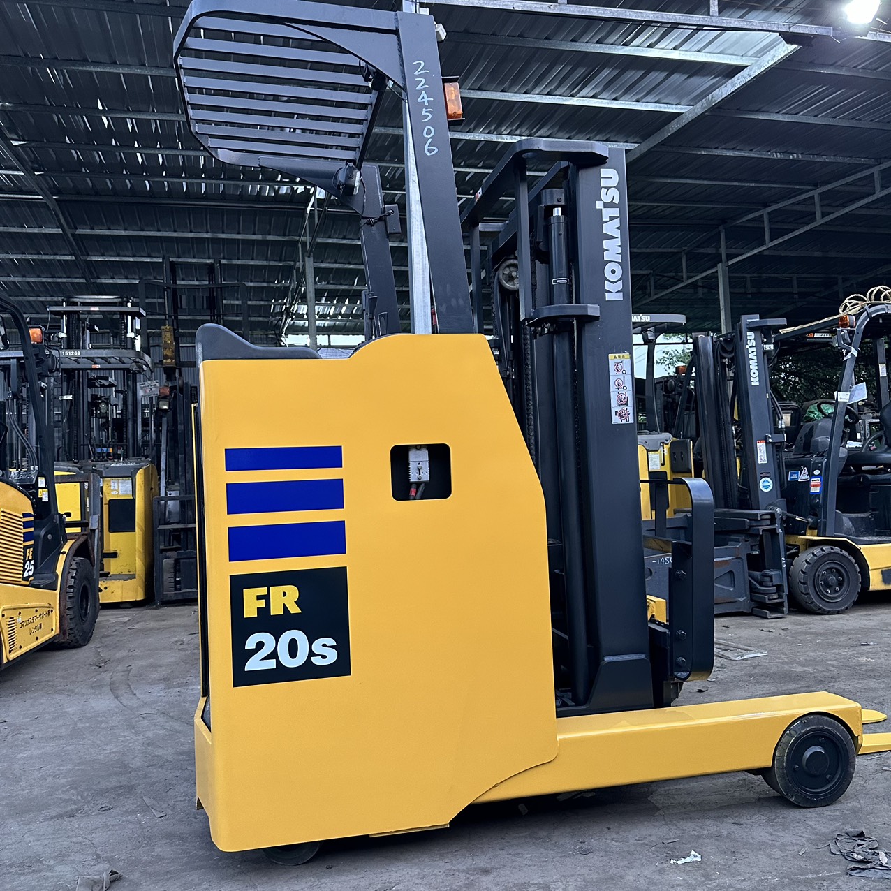 Xe nâng điện đứng lái Komatsu 2.0T#R2B 06115