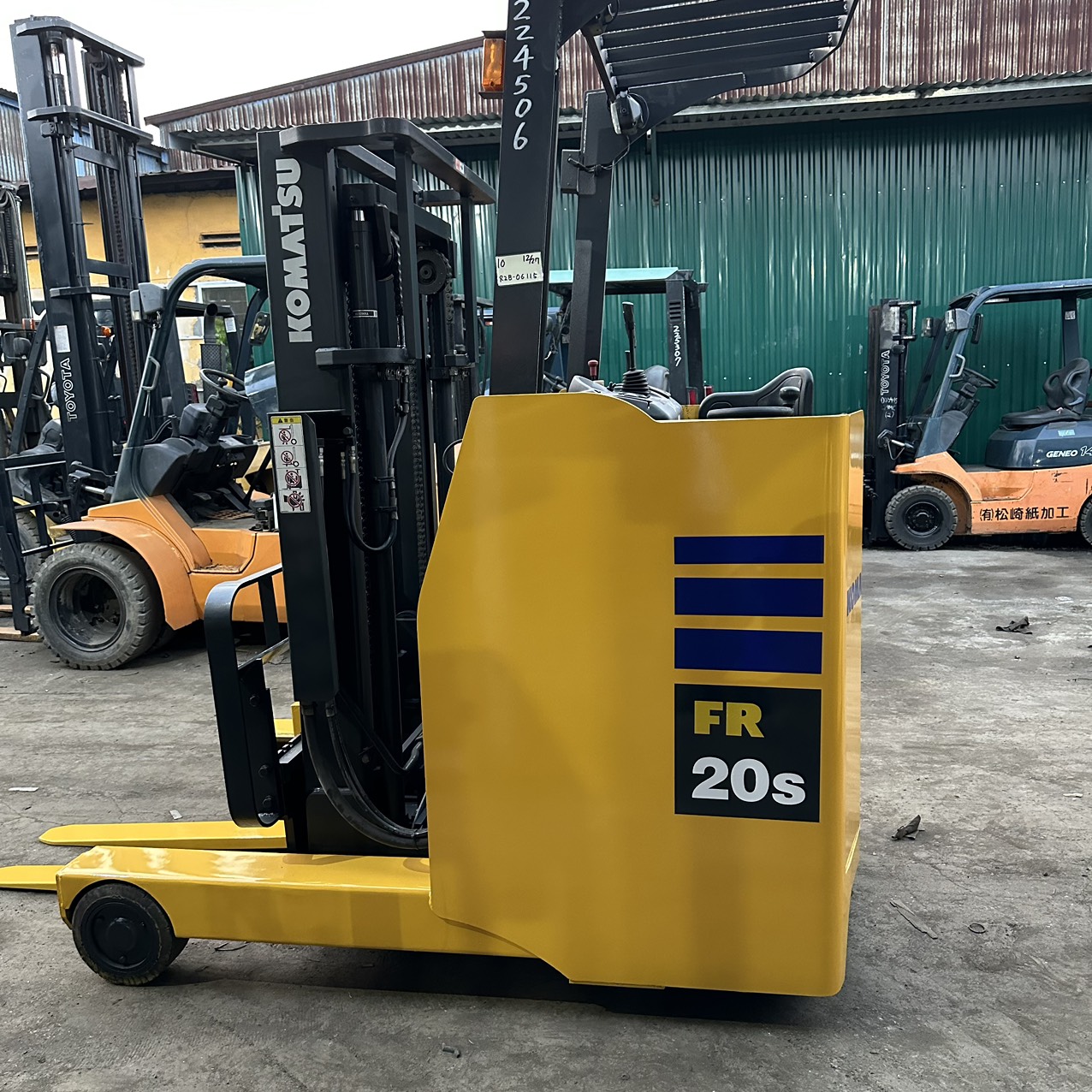 Xe nâng điện đứng lái Komatsu 2.0T#R2B 06115