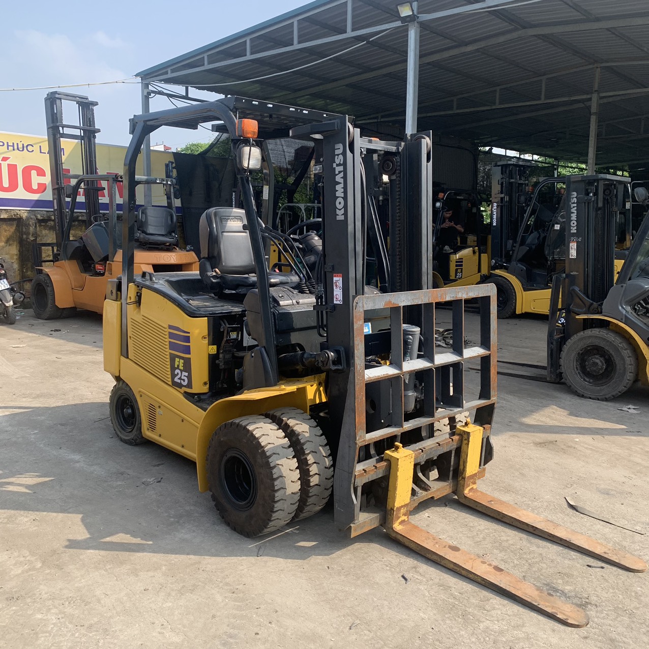 Xe nâng điện Komatsu 2,5 tấn FE25-1 #302892