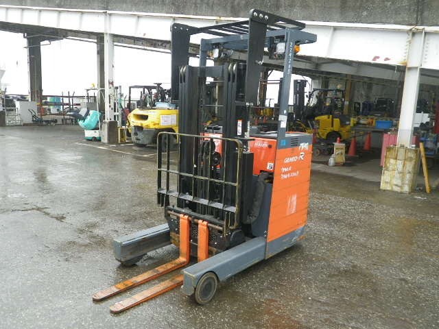 Xe nâng điện đứng lái Toyota 1.8T#7FBR18