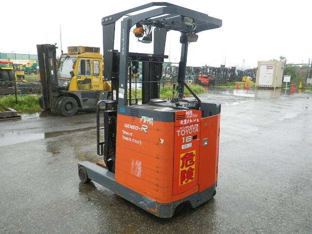 Xe nâng điện đứng lái Toyota 1.8T#7FBR18