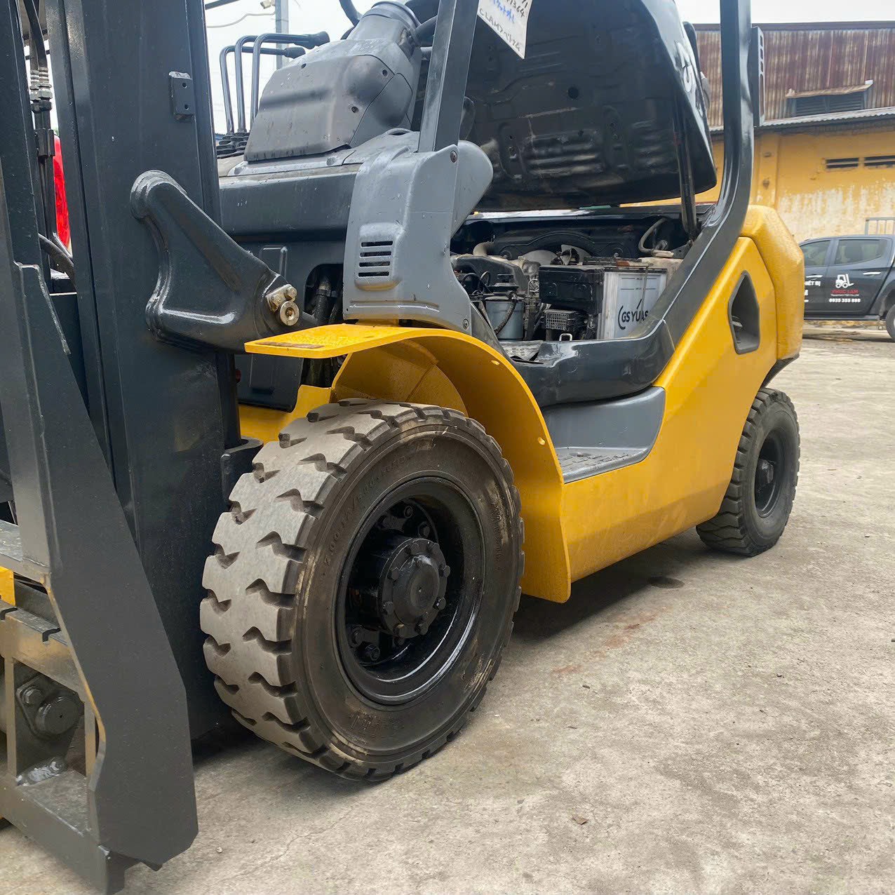 Xe nâng dầu Komatsu 2,5 tấn FD25T-17