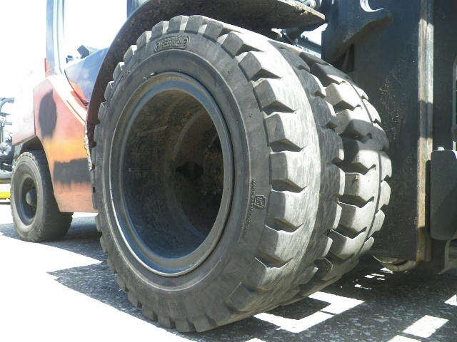 Xe nâng dầu Toyota 3.0T#02-8FD30