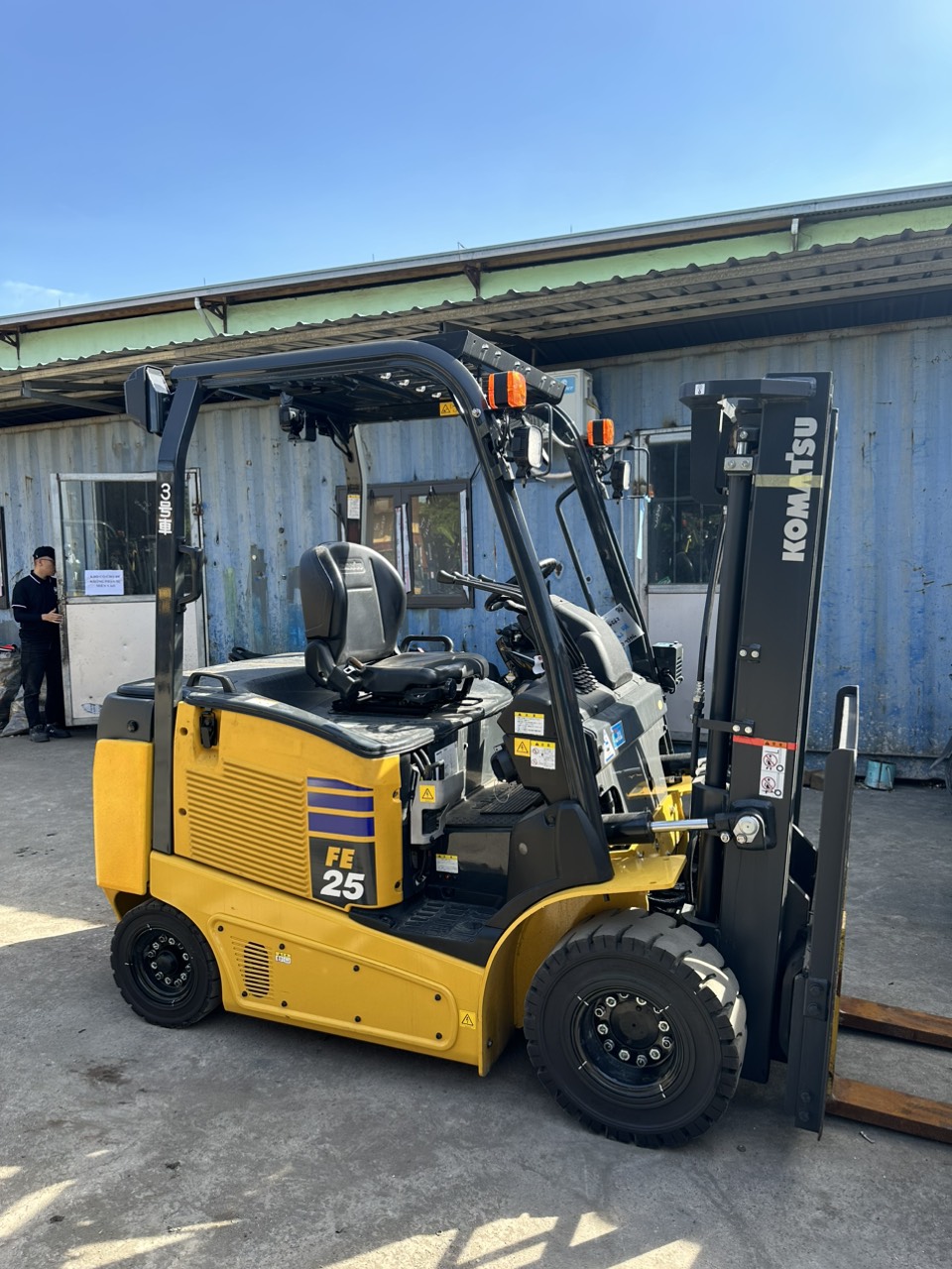 Xe nâng điện Komatsu 2.5 tấn FE25-1#305907