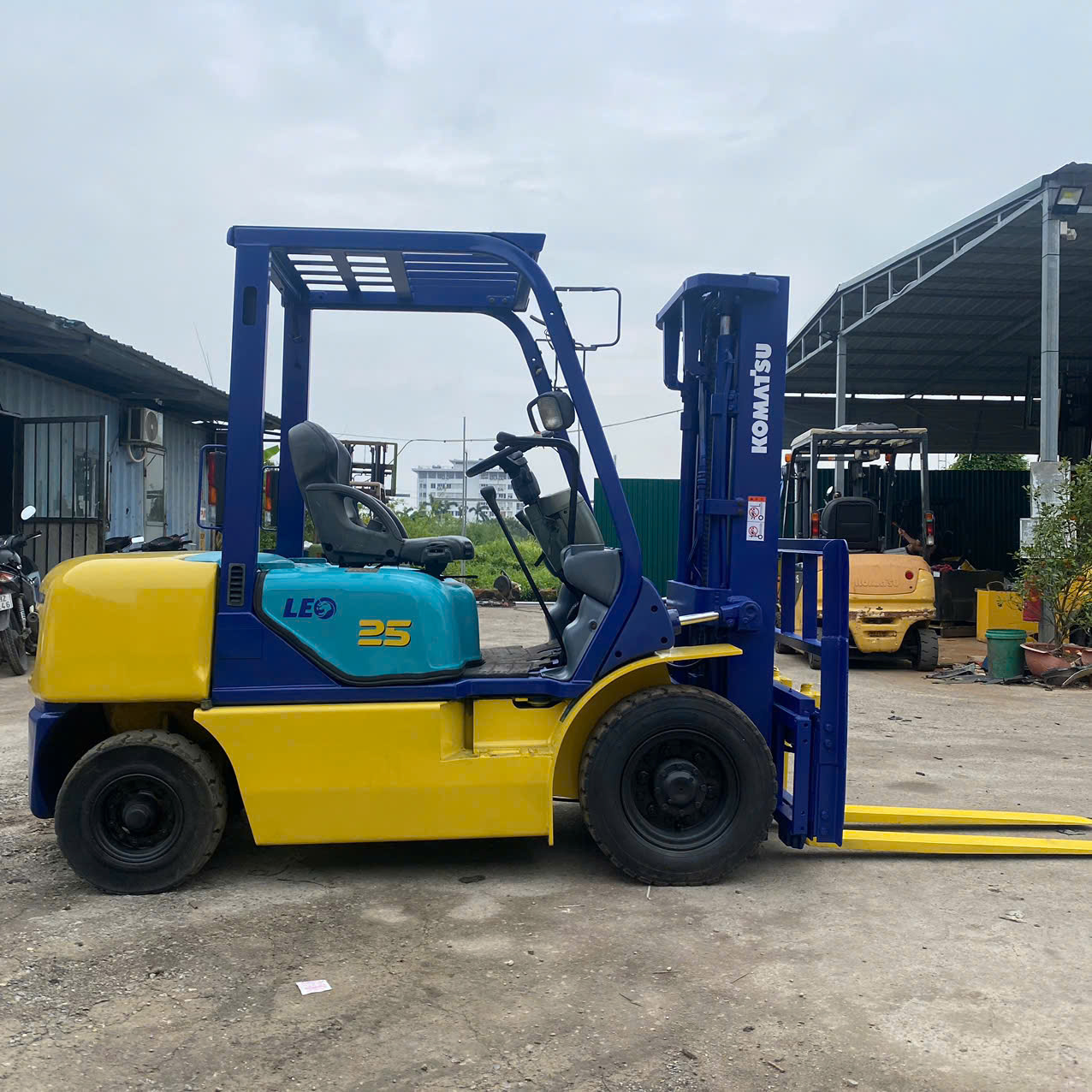 Xe nâng dầu Komatsu 2.5 tấn FD25C-12 #534632