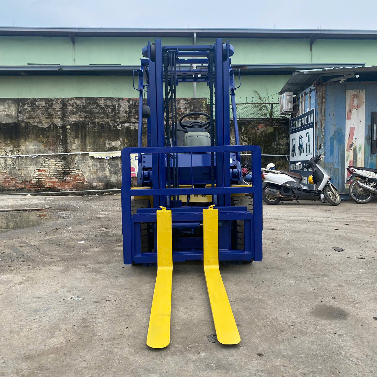 Xe nâng dầu Komatsu 2.5 tấn FD25C-12 #534632