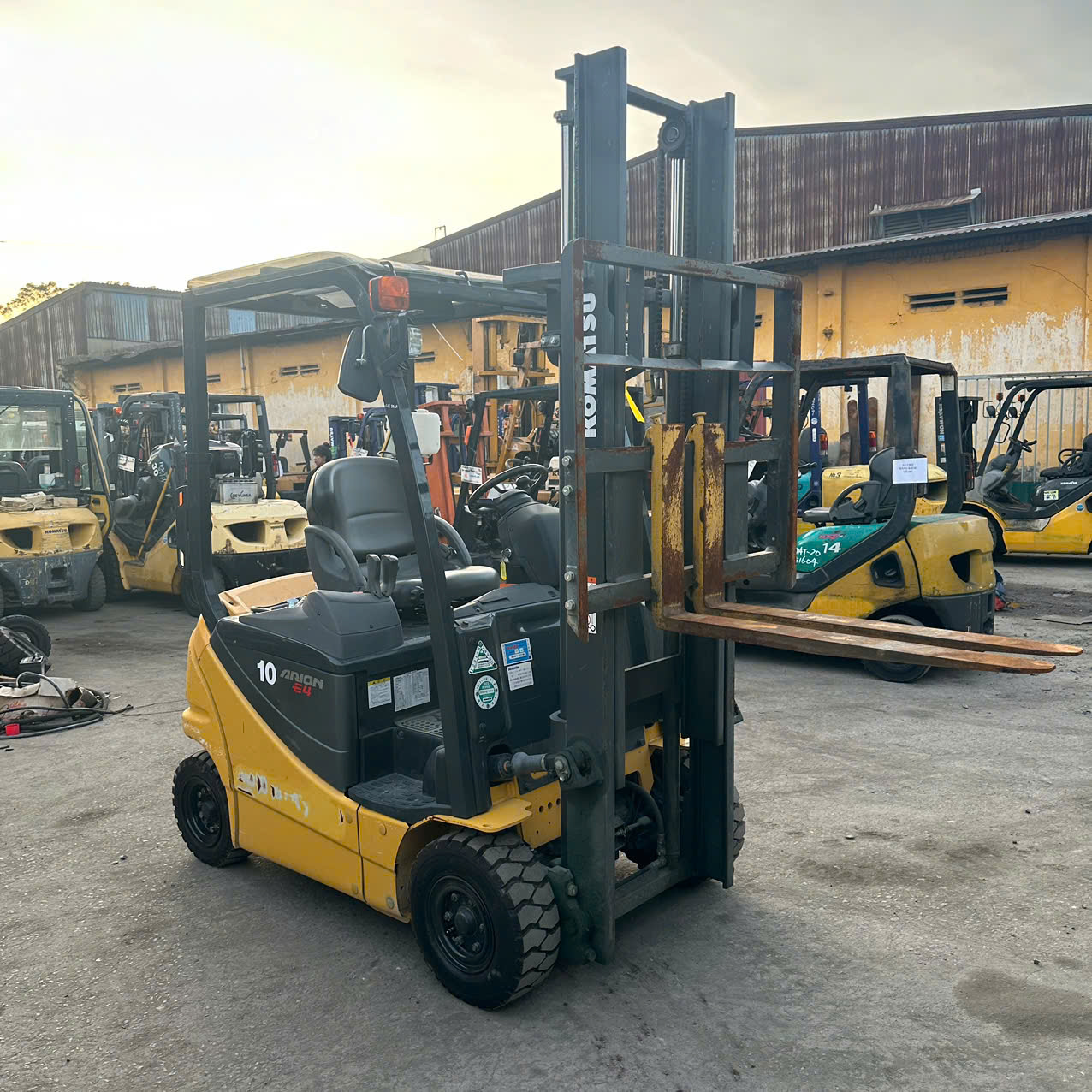 Xe nâng điện KOMATSU 1T FB10-12 #849845