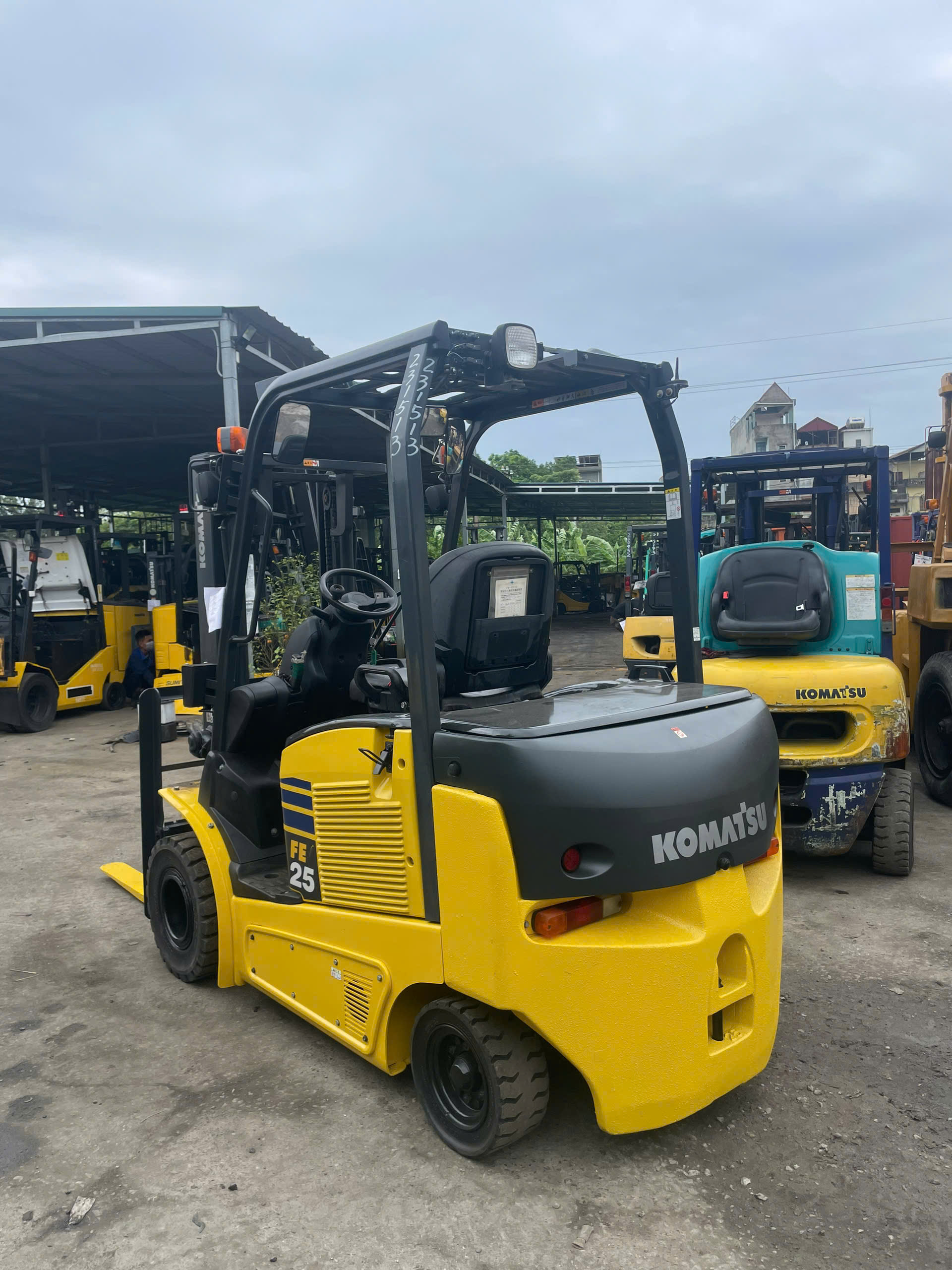 Xe nâng điện Komatsu 2.5 tấn FE25-1