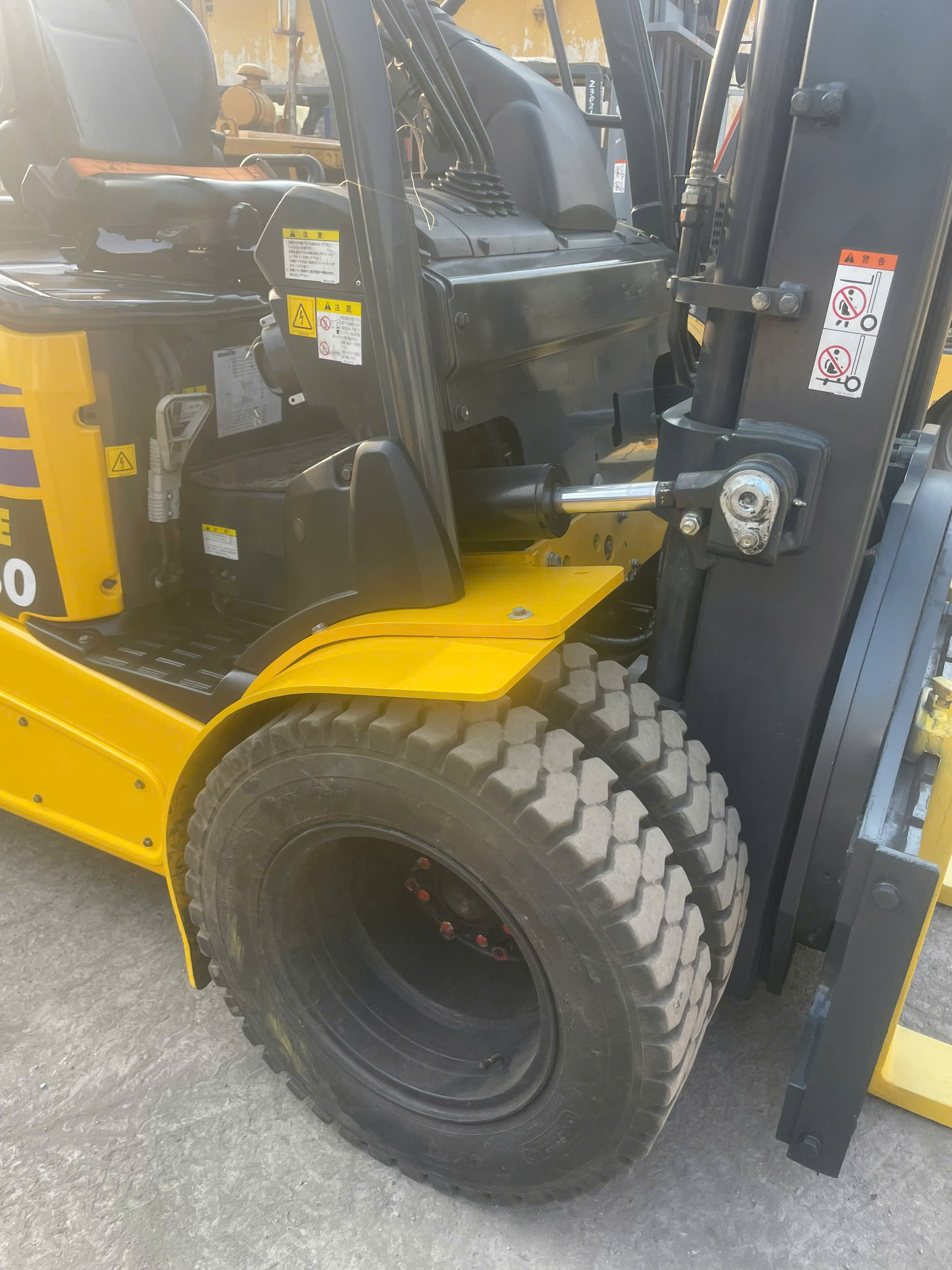 Xe nâng điện Komatsu 3.0T#307249
