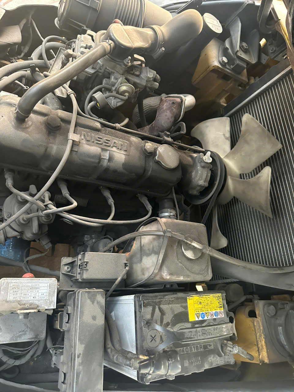 Xe nâng xăng ngồi lái Komatsu  FG15C-18