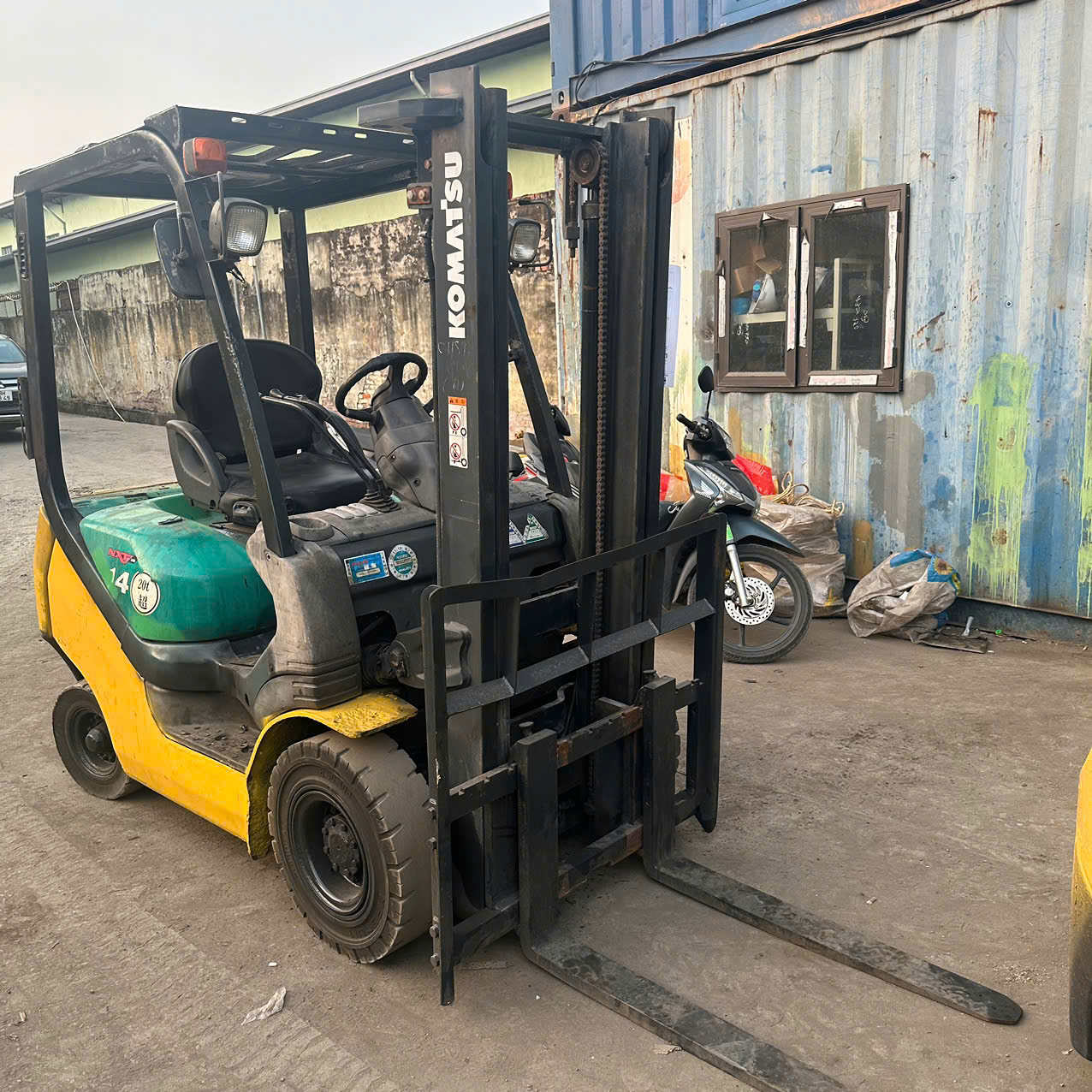 Xe nâng dầu Komatsu 1,4 tấn#FD14T-20