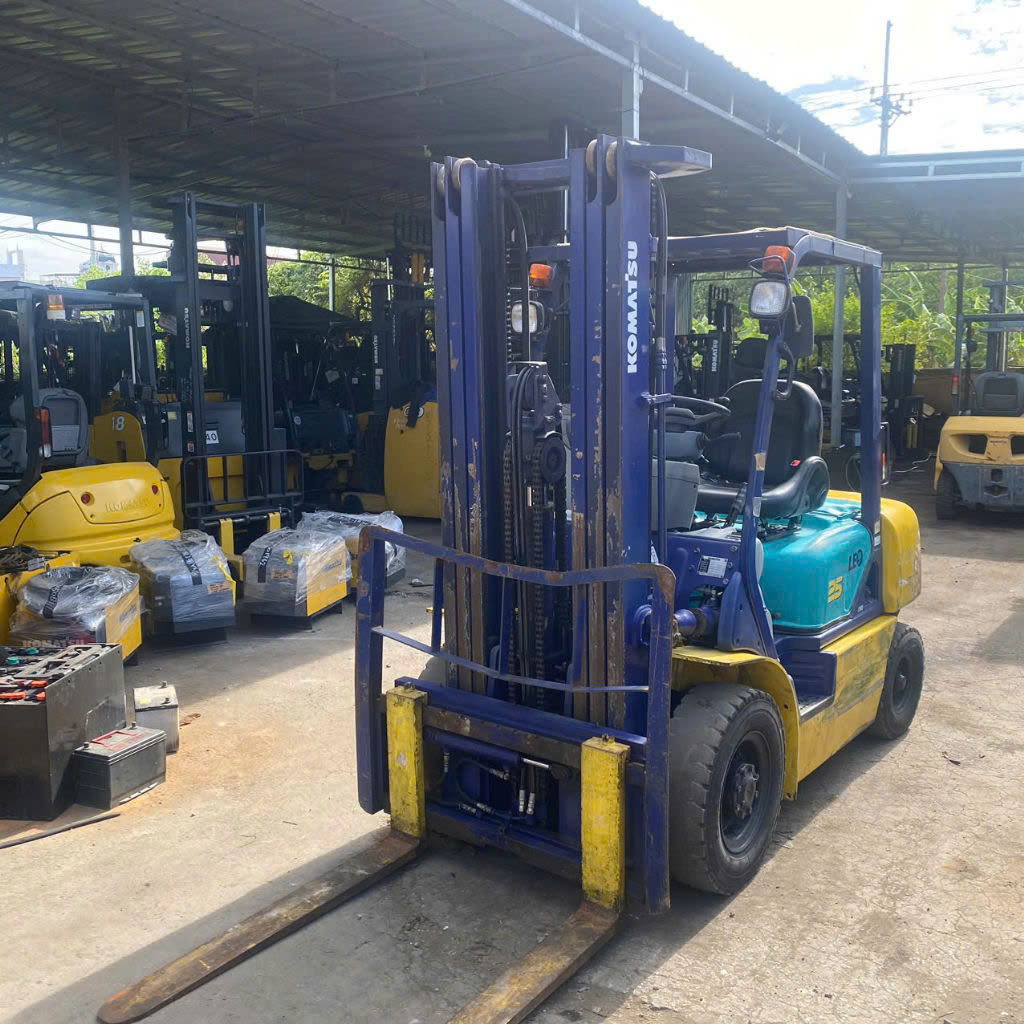 Xe nâng dầu Komatsu 2,5 tấn FD25HT-12