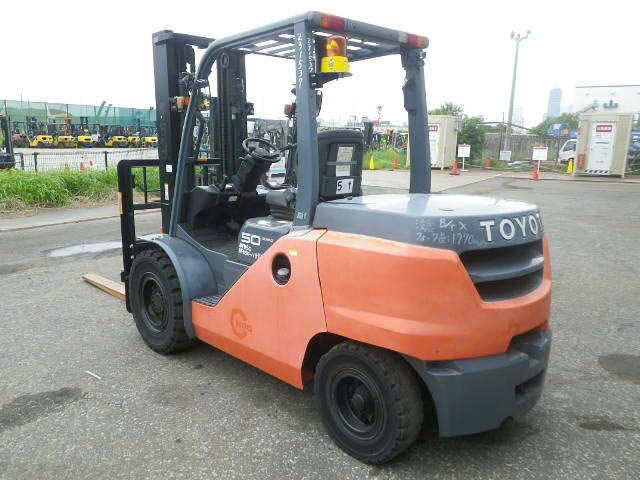 Xe nâng dầu Toyota 5.0T#8FD50