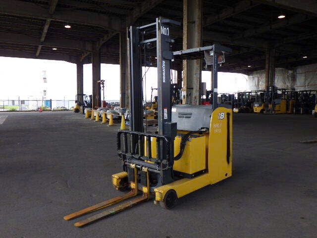 Xe nâng điện đứng lái Komatsu 1,8 tấn #154733