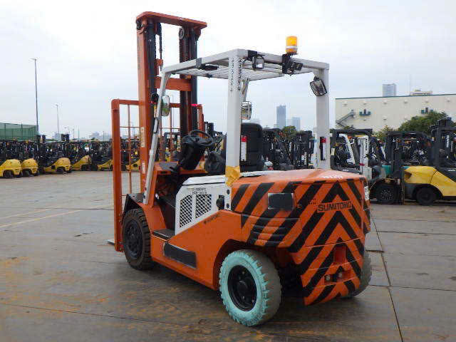 Xe nâng điện sumitomo 4 tấn năm 2019