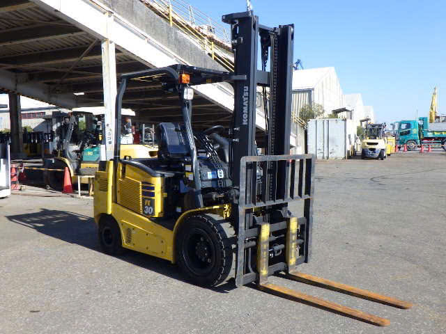 Xe nâng điện Komatsu 3.0T #304219