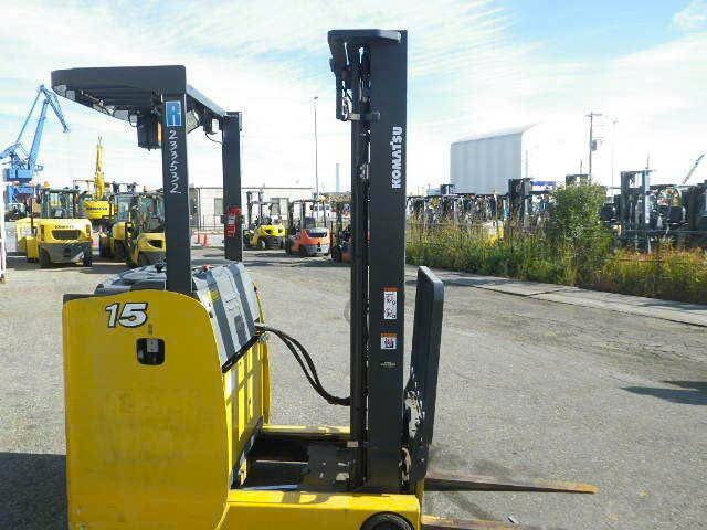 Xe nâng điện Komatsu 1.5 tấn đứng lái 2018