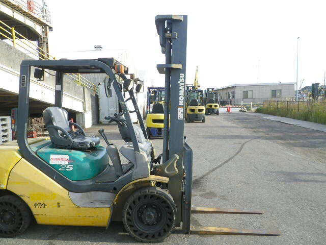 Xe nâng dầu Komatsu 2.5 Tấn  #747717