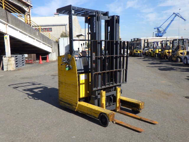 Xe nâng điện Komatsu 1.5 tấn đứng lái 2015