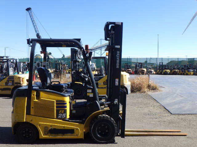 Xe nâng điện Komatsu 2.5 tấn FE25-1 #303109