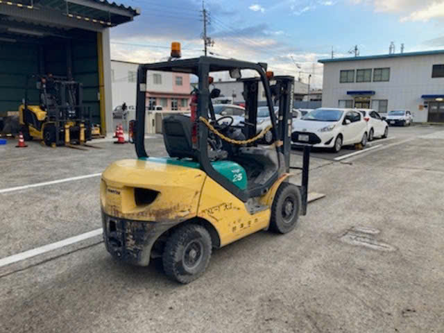 Xe nâng dầu Komatsu 2.5 Tấn -16  #711337