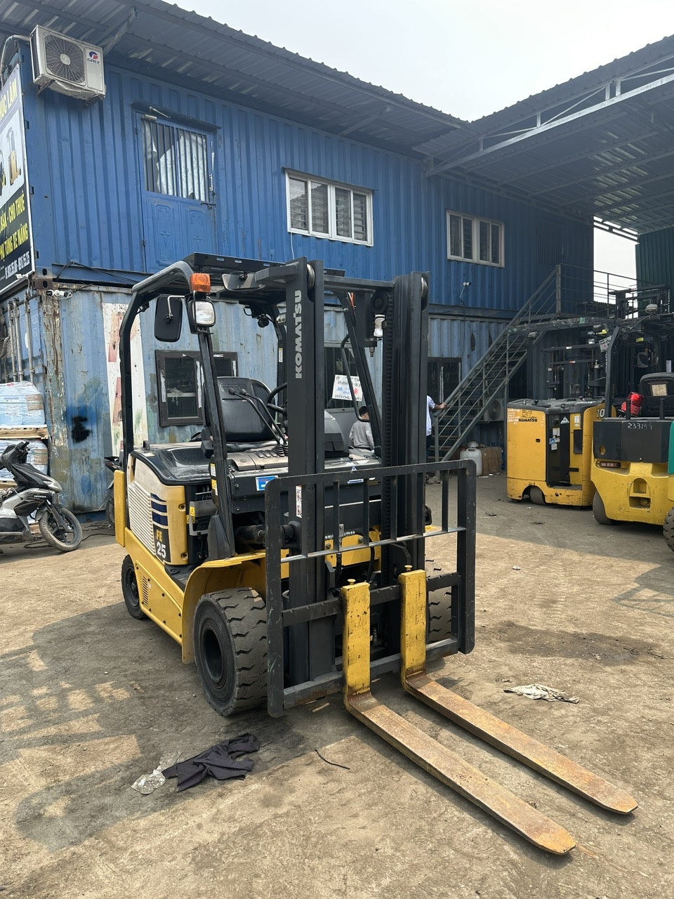 Xe nâng điện Komatsu 2.5 tấn FE25-1 #305296