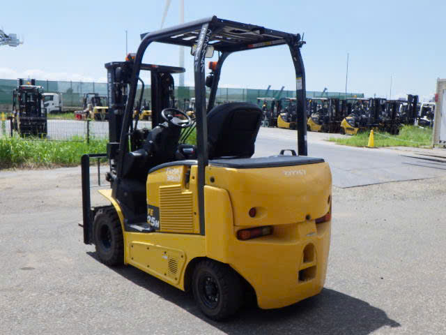 Xe nâng điện Komatsu FE25-1#309136