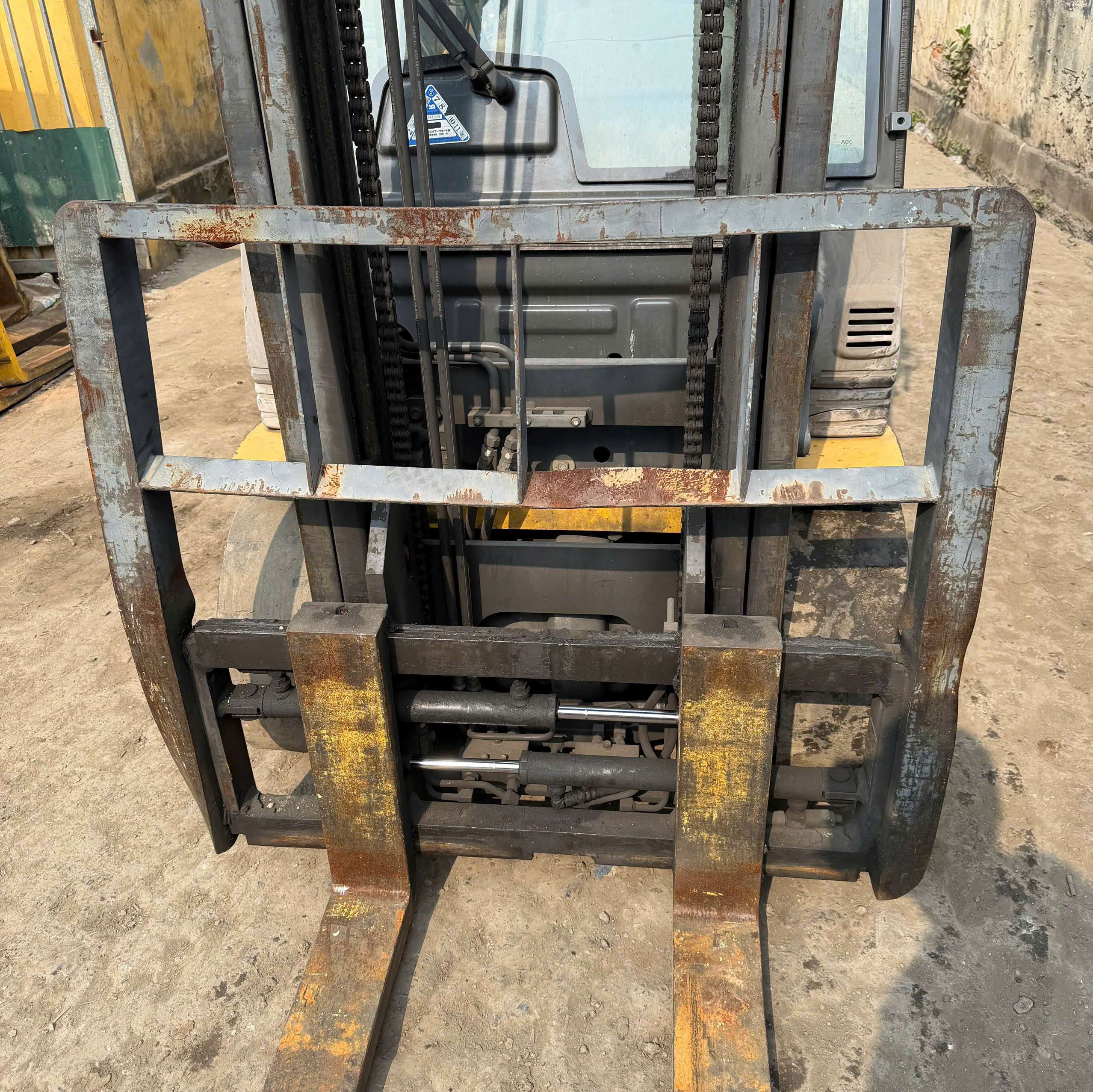 Xe nâng dầu Komatsu 2.5 tấn -  FD25NT-16