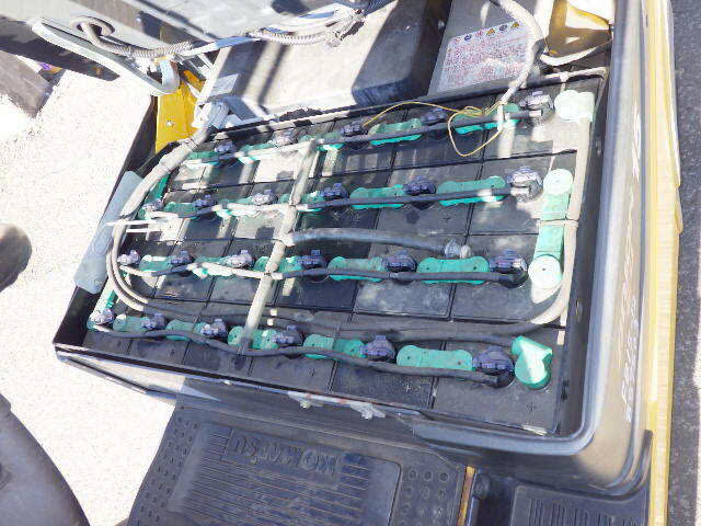 Xe nâng điện Komatsu 1.5T 857503 -  FB15-12