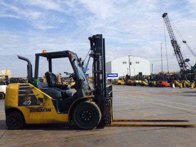 XE NÂNG DẦU KOMATSU 4.0 TẤN FH40-2 #141153