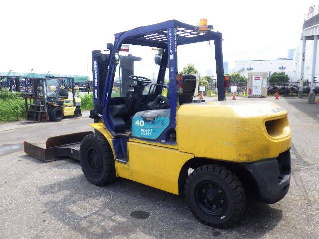 Xe nâng dầu Komatsu 4 tấn FD40T-7#102499 sản xuất năm 2000
