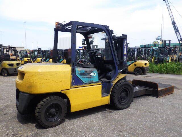 Xe nâng dầu Komatsu 4 tấn FD40T-7#102499 sản xuất năm 2000