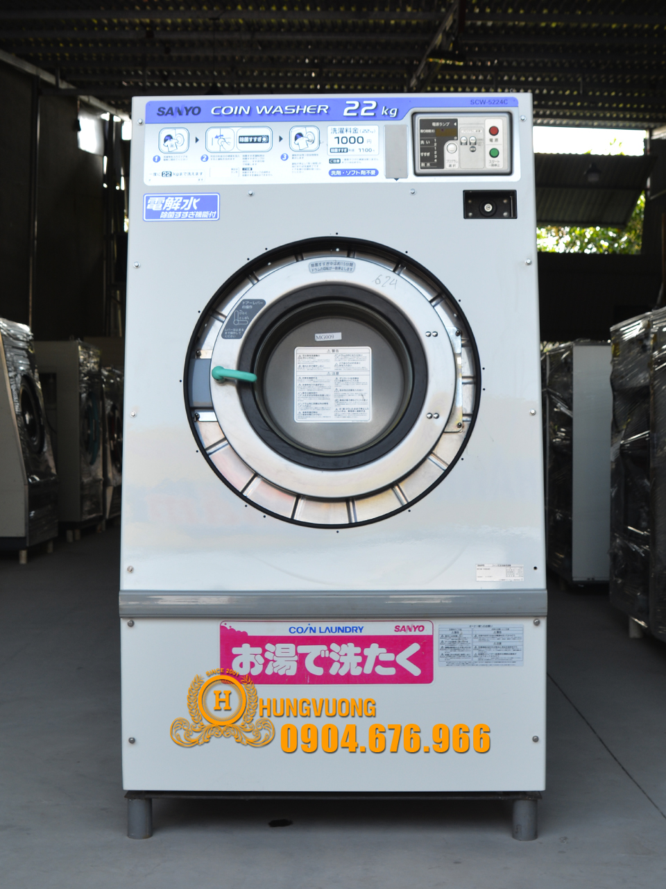 Mặt trước máy giặt công nghiệp SANYO SCW 5224C, 22 kg, chống rung, biến tần, Nhật