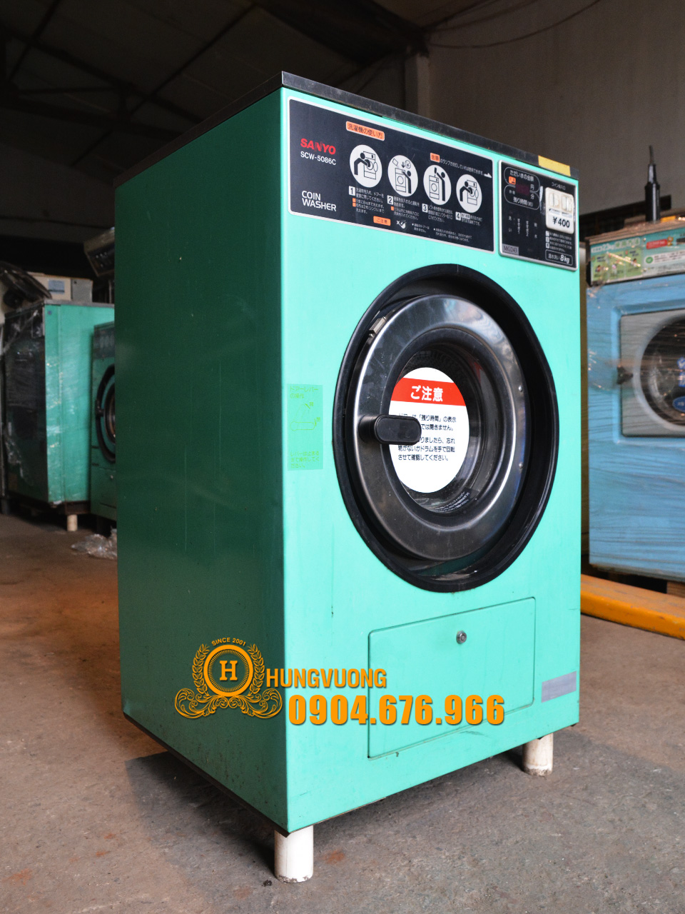 Mặt bên máy giặt công nghiệp SANYO SCW 5086C, 8kg, chân chống rung, biến tần, Nhật