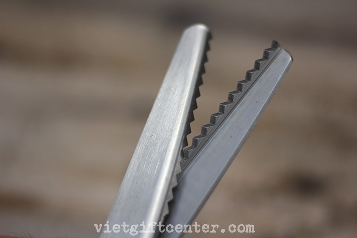 Kéo răng cưa cắt vải, giấy thủ công 