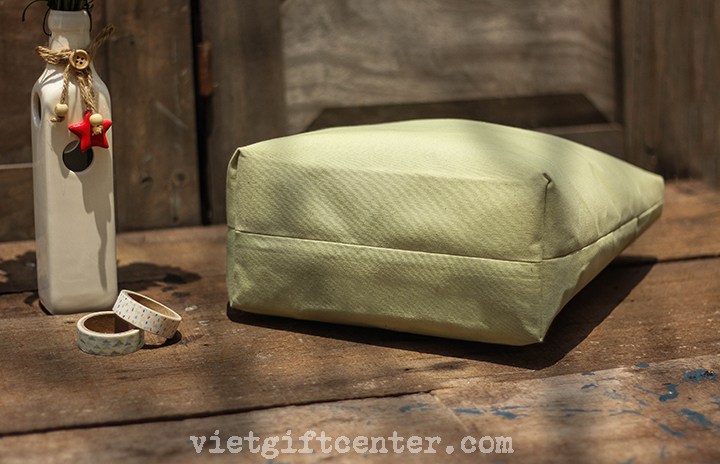 Túi xách quai gỗ vải bố cổ điển