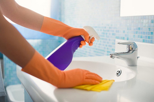 7 món đồ dưới đây mới thực sự là “ổ vi khuẩn” đầy rẫy mầm bệnh 4 Cần vệ sinh bổn rửa thường xuyên