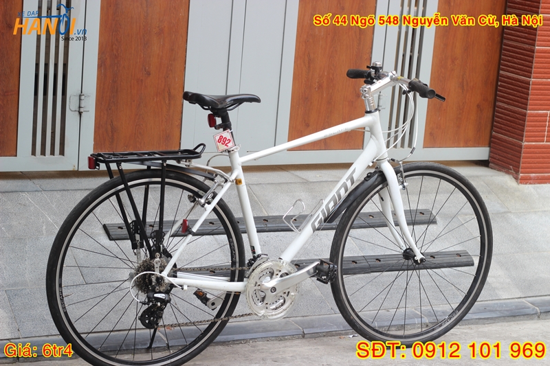 Xe đạp Touring Nhật bãi  Giant Escape R3 tới từ Taiwan