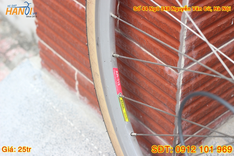 Xe đạp Road Nhật bãi Raleigh Carlton-F tới từ Anh
