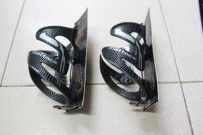 Gọng nước carbon