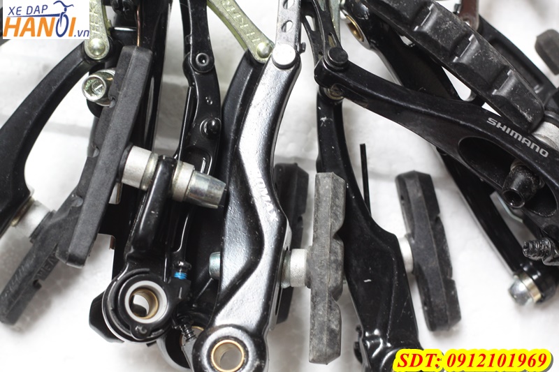 Càng lẻ phanh trước cả má phanh theo kèm hàng bãi