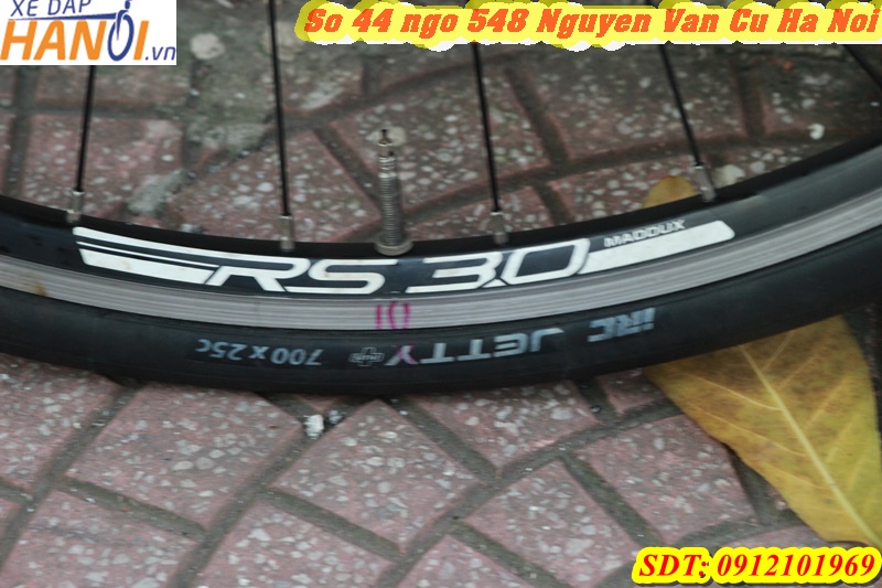 Xe đạp Roading Nhât bãi Cannodale đến từ usa