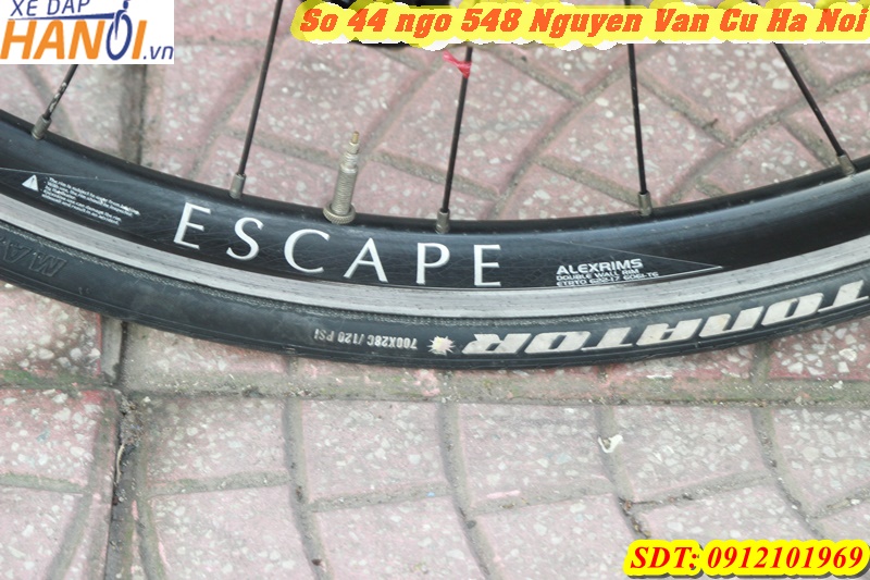 Xe Nhật bãi Giat Escape R3 đến từ Taiwant