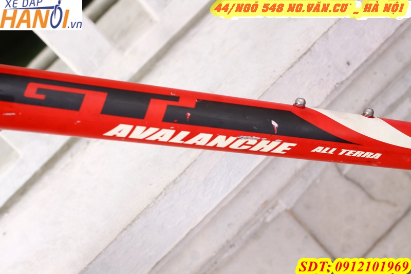 Xe đạp thể thao MTB Nhật bãi GT AVALANCHE 3.0 ĐẾN TỪ USA