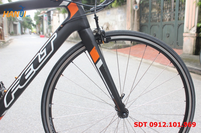 Xe đạp Road Carbon Felt Z6